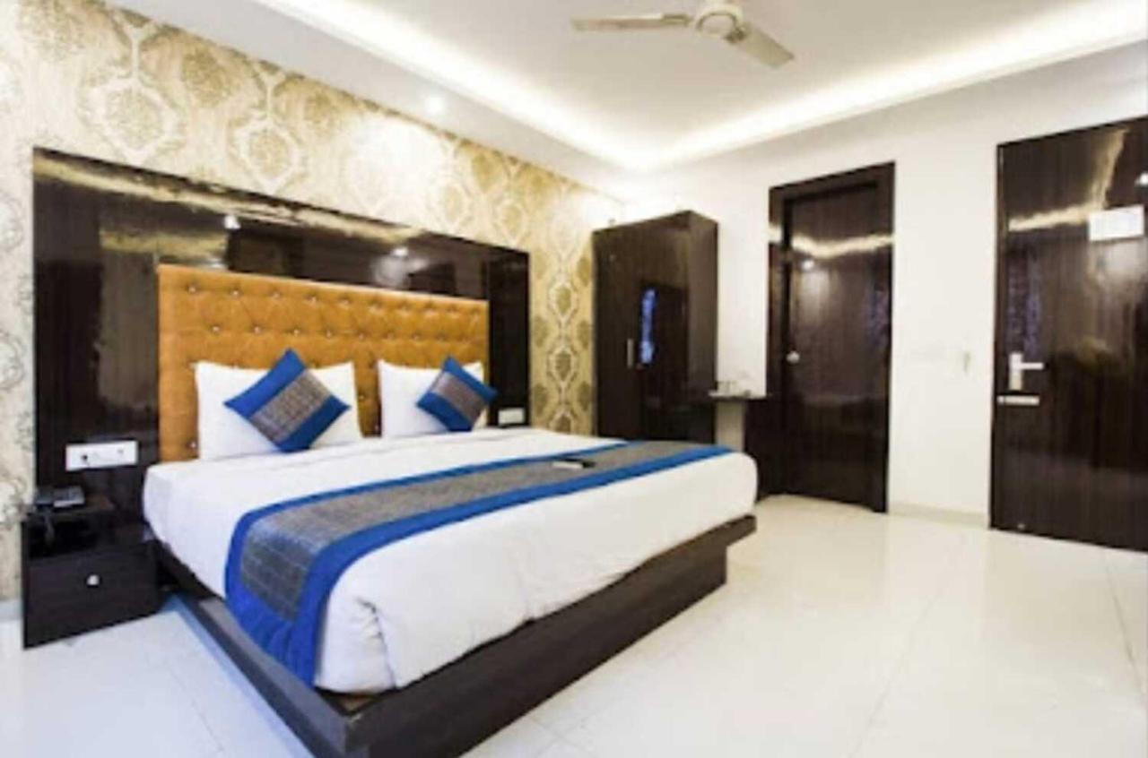 Iconic Inn Near Delhi Igi Airport New Delhi Exterior photo