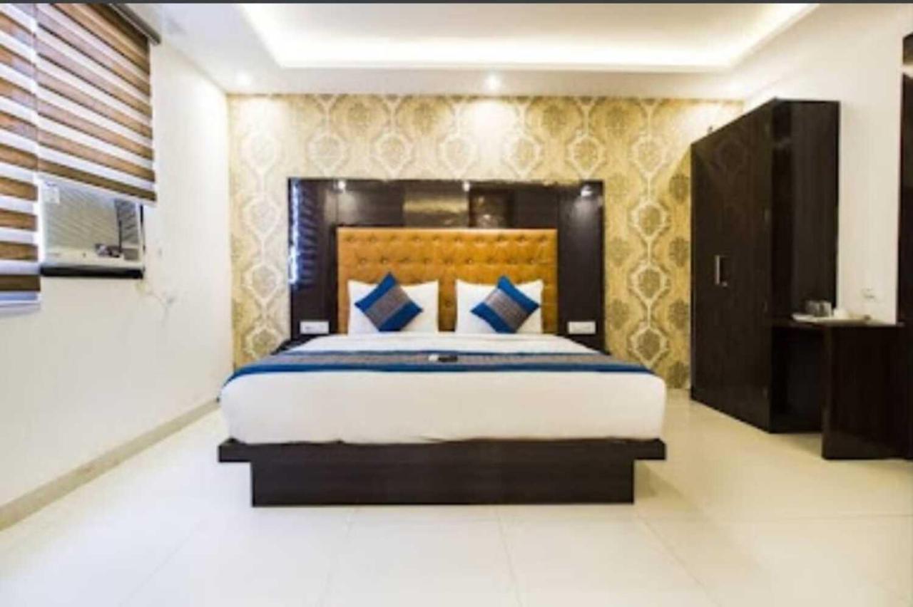 Iconic Inn Near Delhi Igi Airport New Delhi Exterior photo